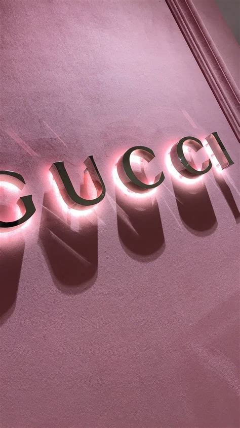 gucci background pink